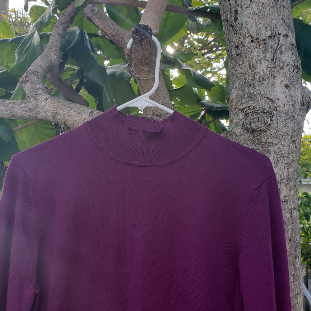 sweater for cold - Picture 3 of 3